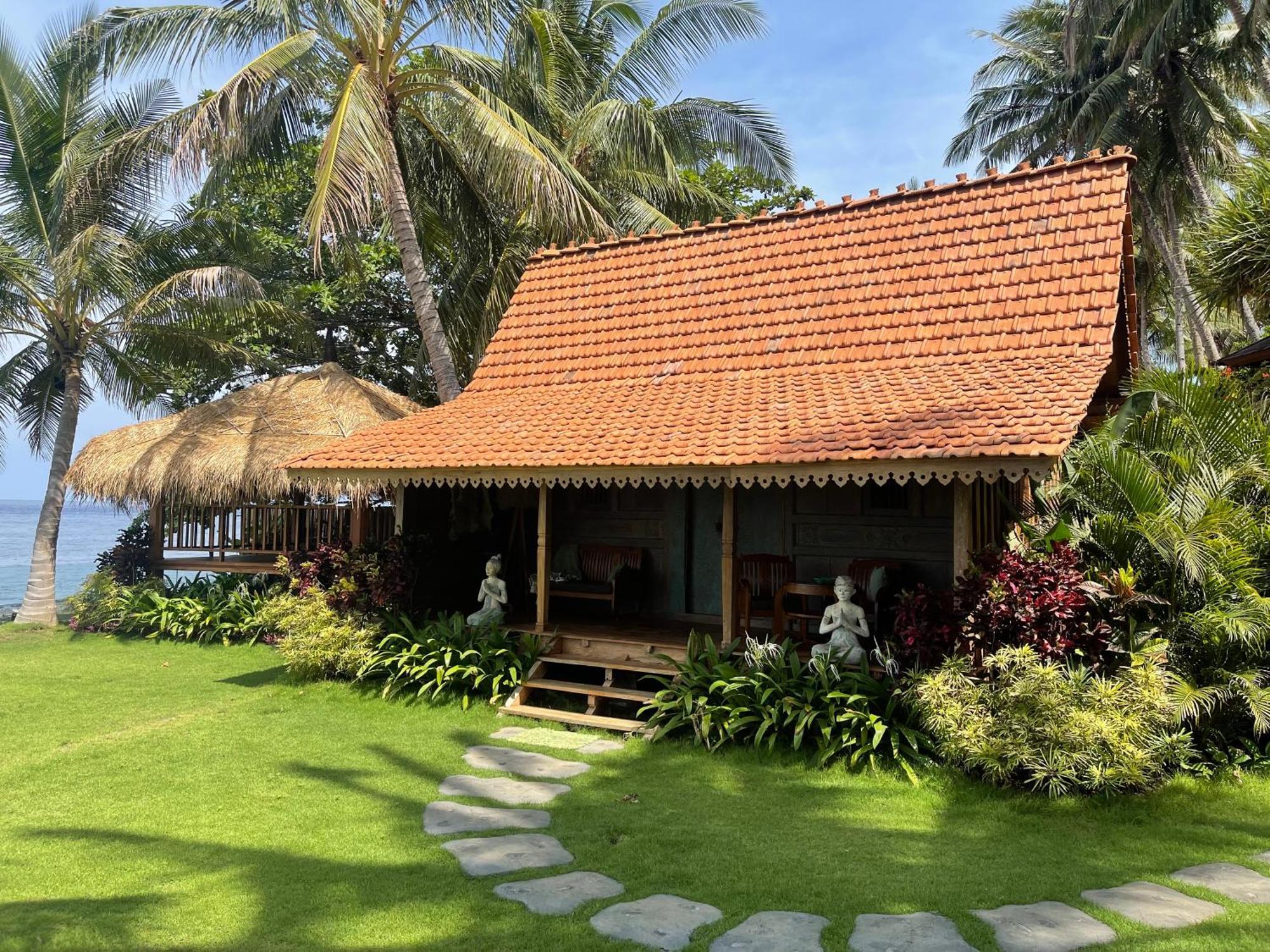 Louka Beach Bali Tianyar Exterior photo
