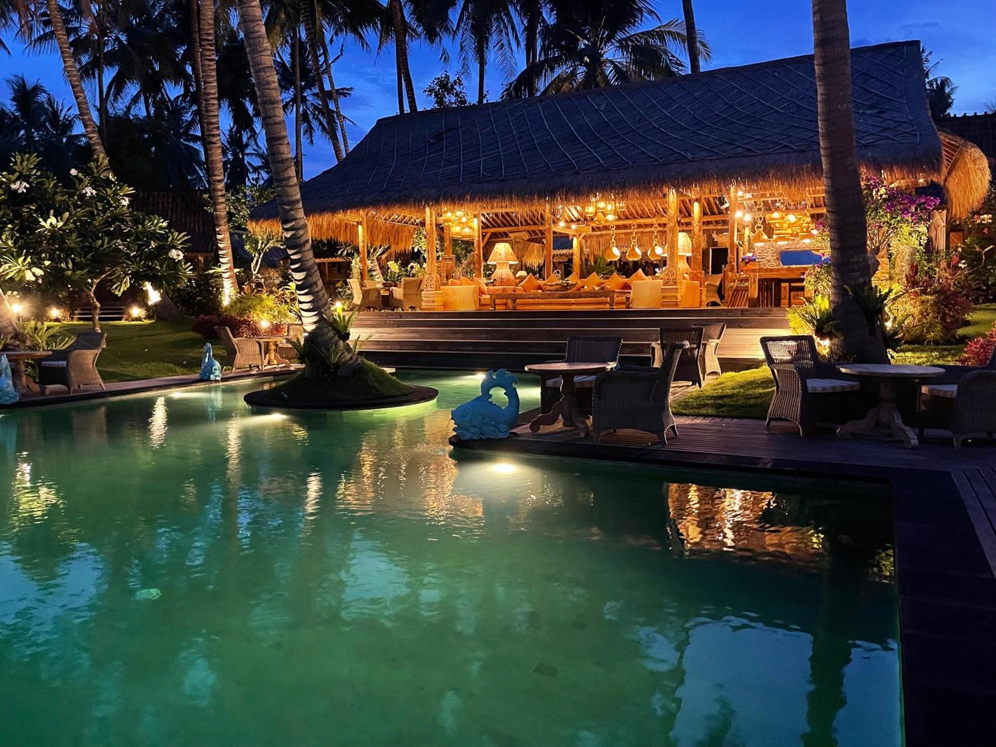 Louka Beach Bali Tianyar Exterior photo