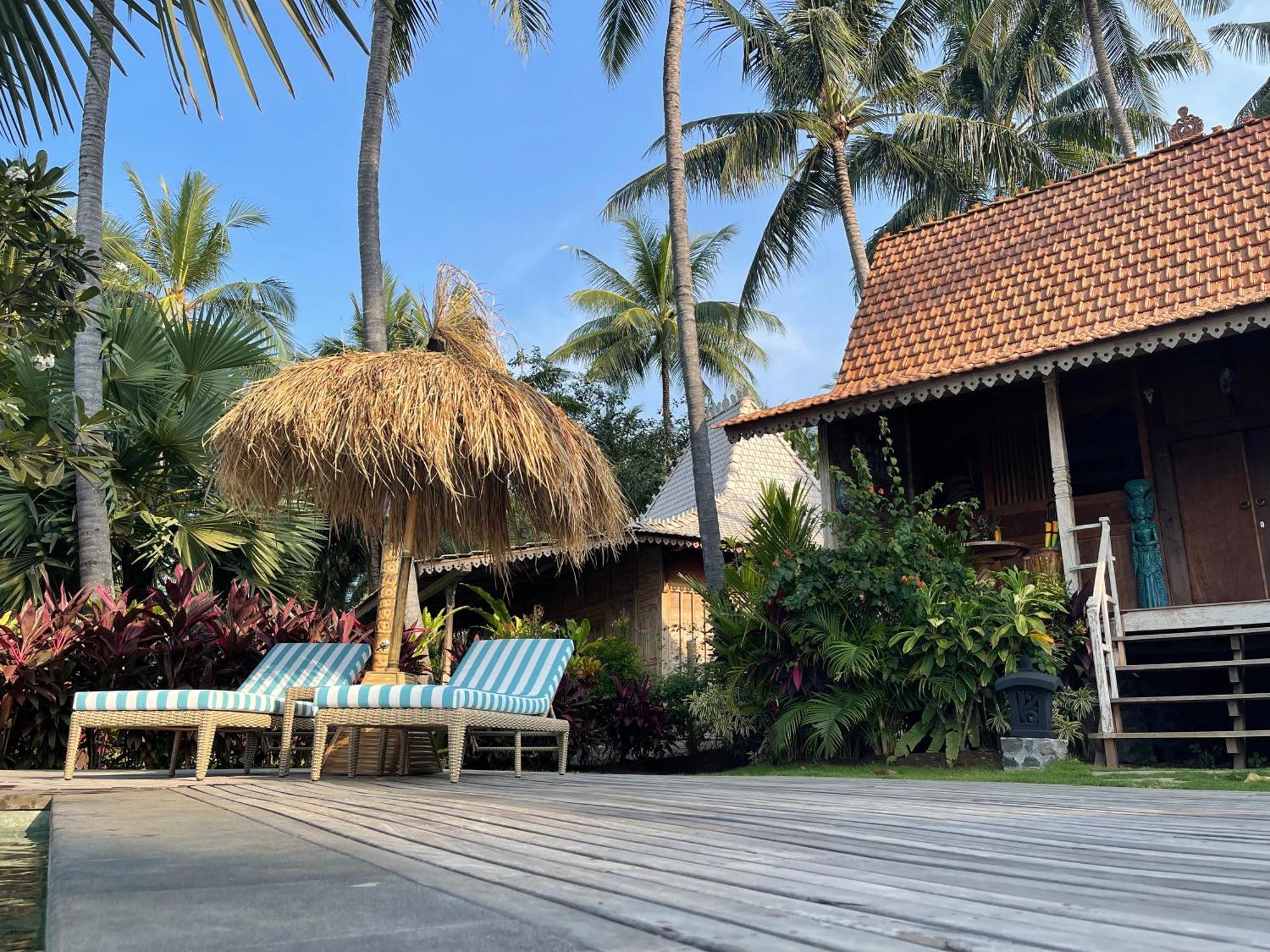 Louka Beach Bali Tianyar Exterior photo